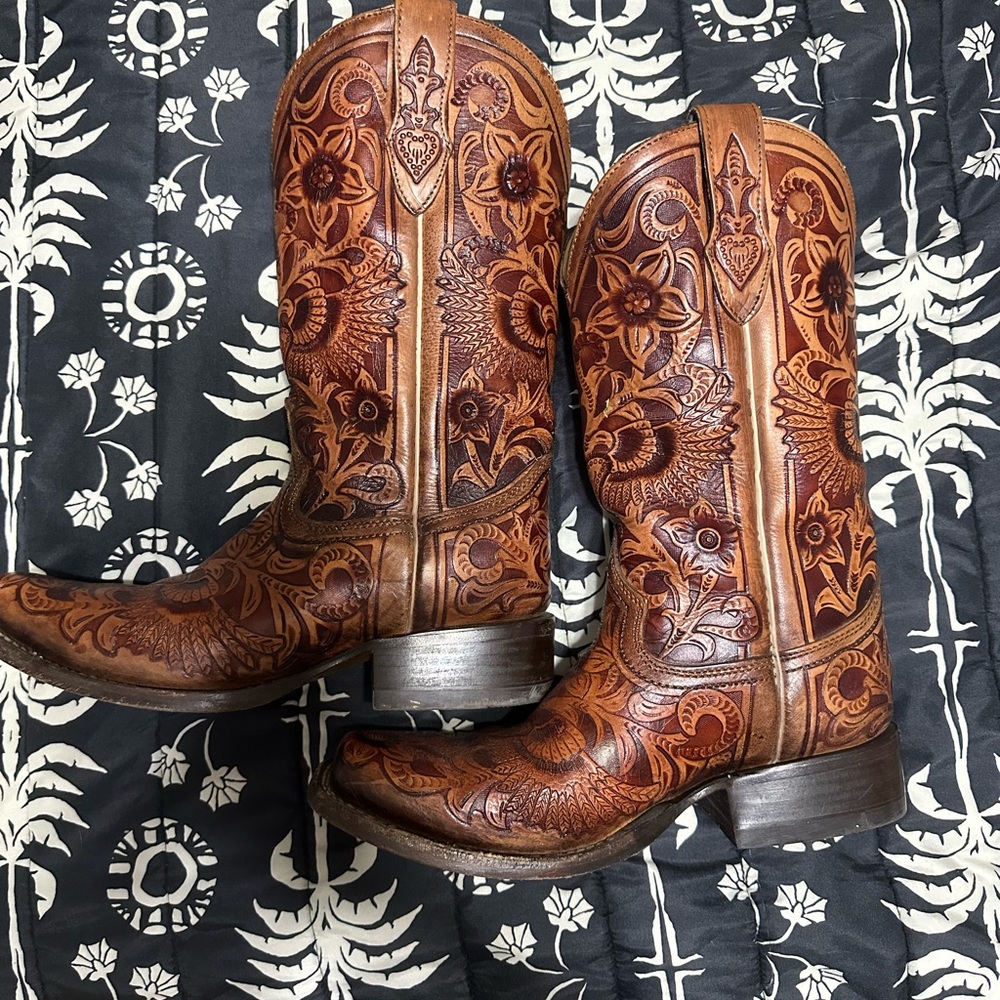 Women’s embossed leather corral boots